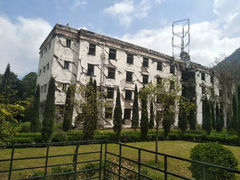 -四川汶川特大地震漩口中学遗址