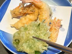 -铭牛烧肉·和牛海鲜自助(高新月牙湖店)