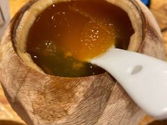 泰国椰皇炖乌鸡汤-陈鹏鹏潮汕菜(欢乐海岸 海边景观店)
