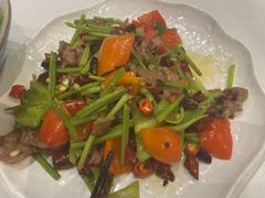 -犇逸·乐山跷脚牛肉·四川现炒(览海店)