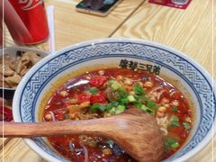 -魔都三兄弟酸辣粉·蘸卤炸串(虹桥万科店)
