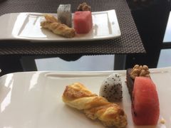 -唐拉雅秀酒店-西锦汇空中BBQ·思创餐厅