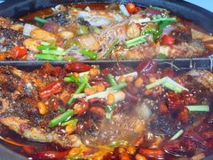 -鸣记脆皮烤鱼·海鲜烤鱼(三八广场店)
