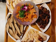 菌菇拼盘-大理董·董家小厨野生菌火锅(古城旗舰店)