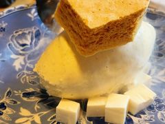 自制蜂巢冰淇淋配牛奶冻-O'eat Blossom&Pelican(深圳首店)