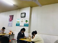 大堂-茅家米线(中大街店)