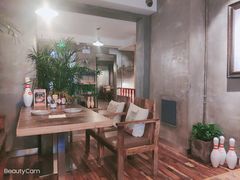 -HIGH FIVE哈福手工汉堡(桂林路店)