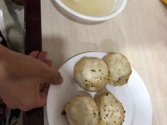 生煎-老西白点心店