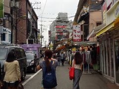 -梨大女人街