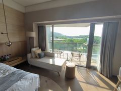 -上海佘山世茂艾美酒店