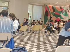 -星巴克臻选(莘庄仲盛店)