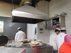 -东伊顺(高银街店)