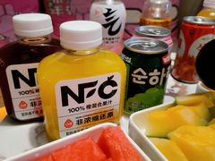 -涨巢·潮玩水疗局