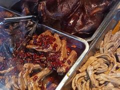 -王浩儿纪六孃甜皮鸭(乐山总店)