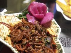 酸菜炒牛肉-吉祥圣雪藏餐