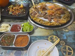 -牛牛牛酸菜煎肉店(望云寺路店)