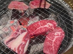 -山川小町·极番烧肉(新地假日广场店)