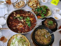 -余家庄肥肠鱼地方汤锅(银杏大道店)