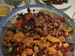 -小鱼小牛·鱼牛干锅·脆鱼火锅(世欧广场店)