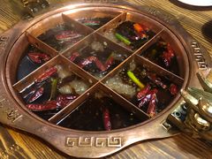 火锅-江湖餐厅–重庆九宫格老火锅