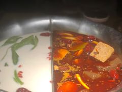 -湊湊火锅·茶憩(杭州湖滨银泰in77店)