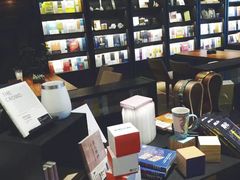 -阅西安新华书店(翠华南路店)