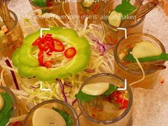 -大头虾越式风味餐厅(光明广场店)