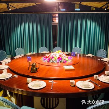  又要到年底了，又要搞团建，又要搞邀请，还要搞团聚
