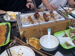 -烤满分·东北烧烤(首经贸店)