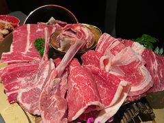 -铭牛烧肉·和牛海鲜自助(高新月牙湖店)