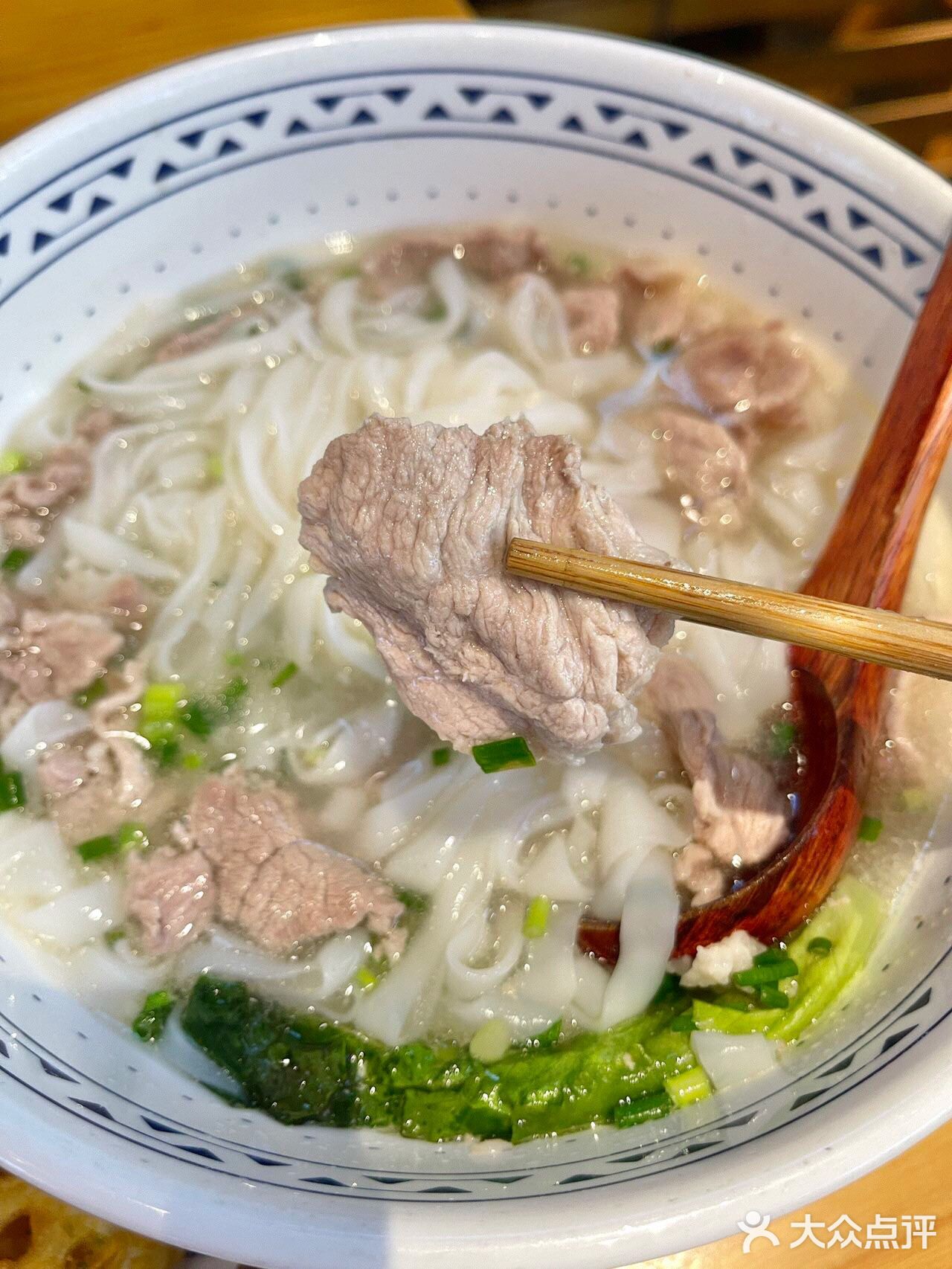 打工人最爱的中餐饭堂湖南馆子三两粉