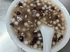 -芳婆糕团店(王府大街店)