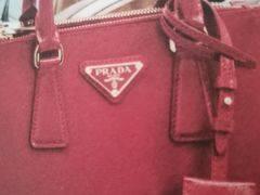 -PRADA普拉达(国际广场店)