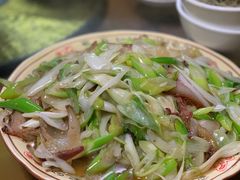 大葱腊肉-山间农家