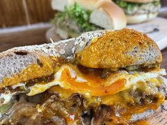 -Catch Bagel(芳草地店)