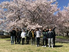 -成都濑川外国语学校