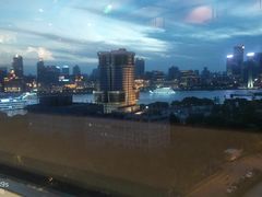 -港丽餐厅(正大店)