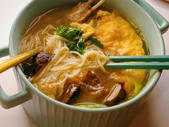 -爱的果实月嫂育婴师(世纪东方店)