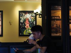 -星巴克臻选(威海威高广场店)