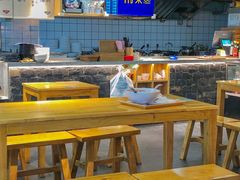 大堂-呷佬·长沙手工米粉(金沙江路店)