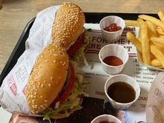 -The Habit Burger Grill 哈比特汉堡(复兴soho店)