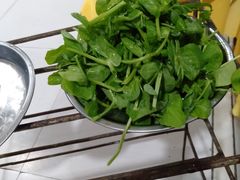 豆尖-姚记抚仙湖石锅鱼庄