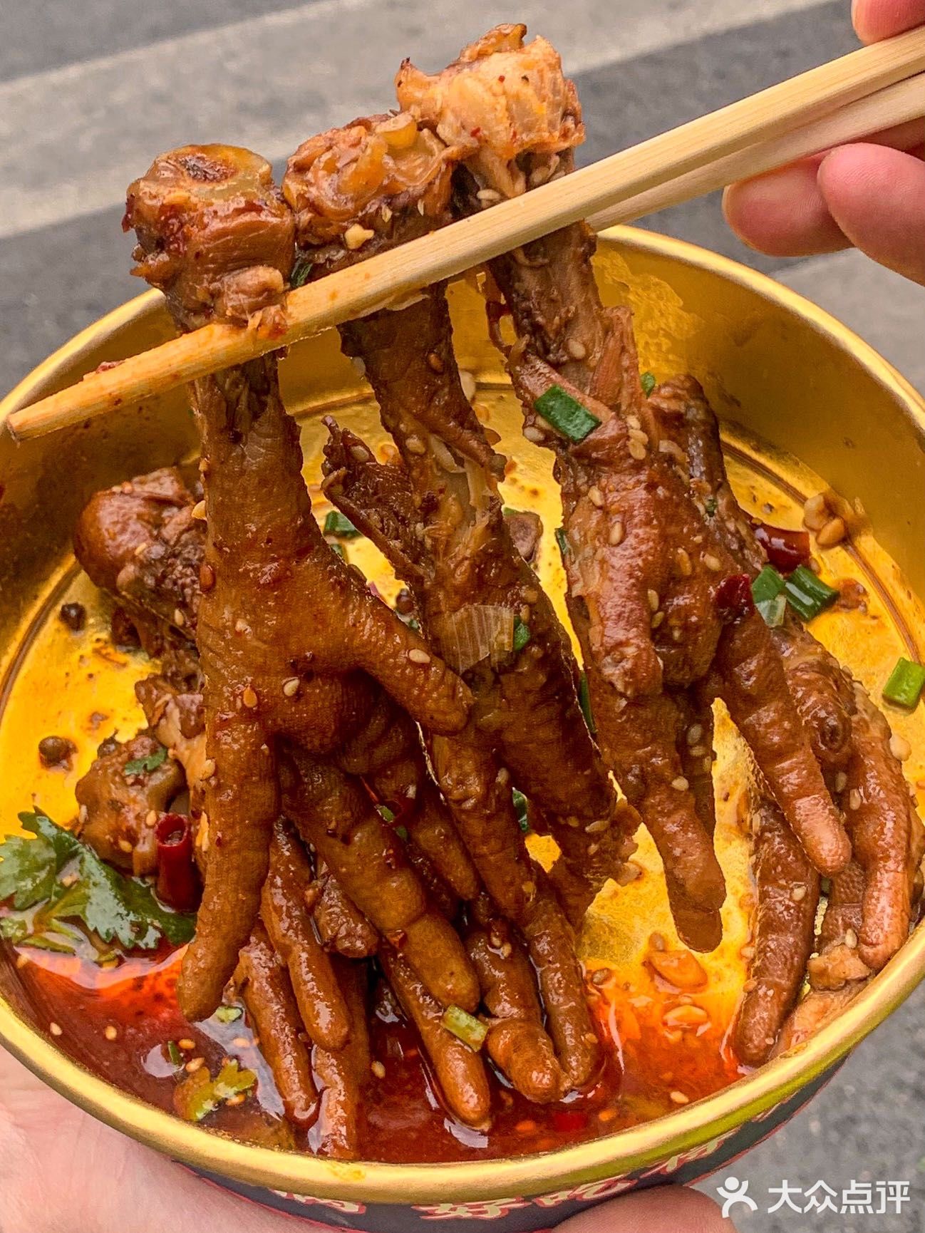 降龙爪爪是什么神仙店铺啊🤩耙猪蹄真的香‼️