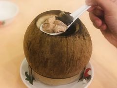 原只椰子炖鸡-盈旺小厨·非遗黄鳝饭(泰康路店)