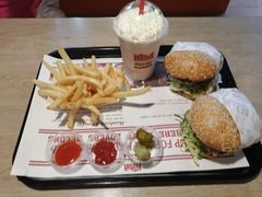 -The Habit Burger Grill 哈比特汉堡(复兴soho店)