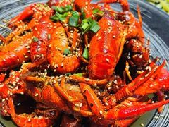 -肥肥虾庄·金牌油焖大虾(首义路店)