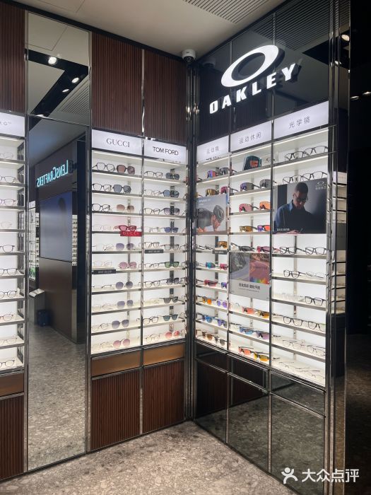 LensCrafters亮视点·OAKLEY精选(静安嘉里中心店)图片
