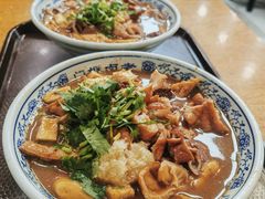 卤煮火烧-门框胡同百年卤煮(新街口店)