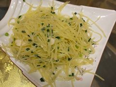 -石磨豆花家常菜·牦牛排土火锅