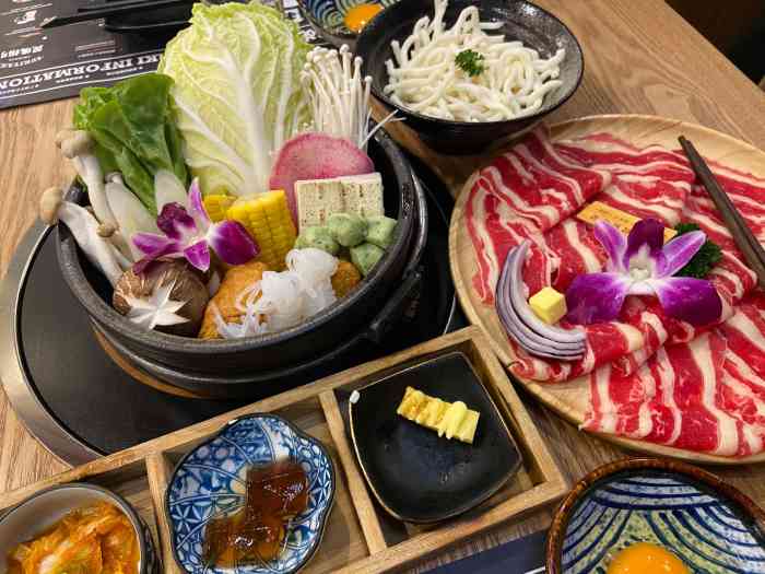 江南西富力海珠城楼上的一家寿喜烧食肆.